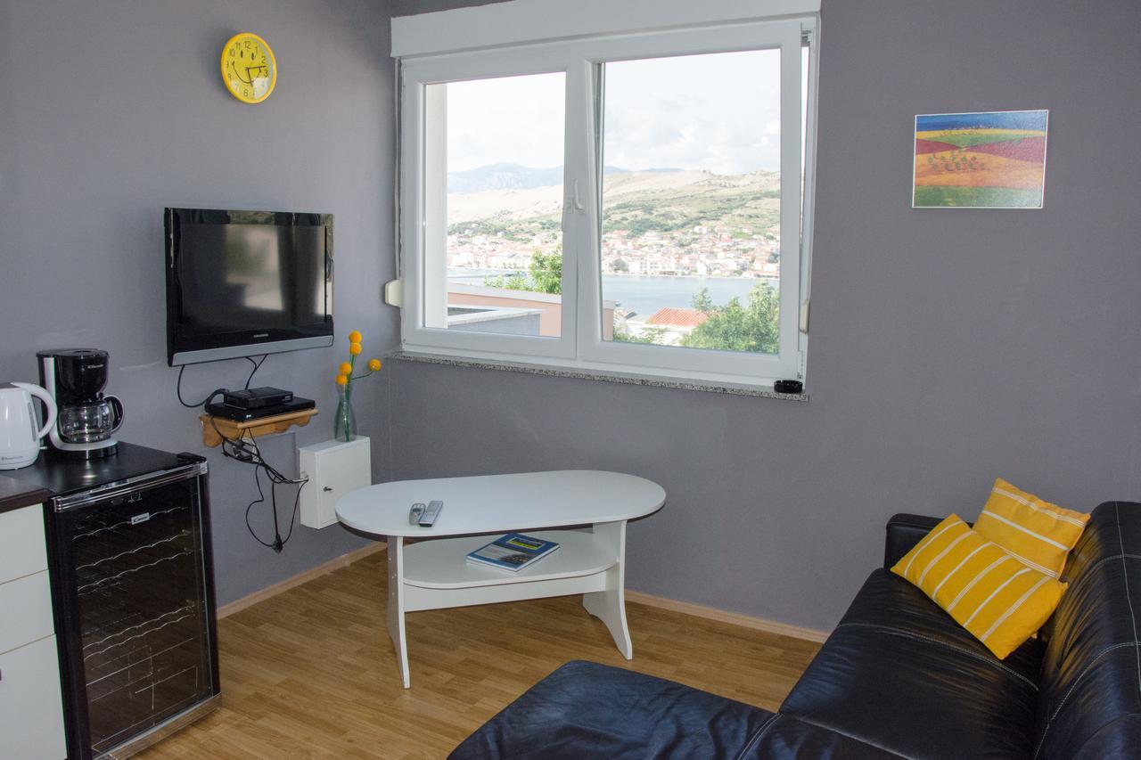 Apartments Sv. Jelena 2 Pag Town Extérieur photo