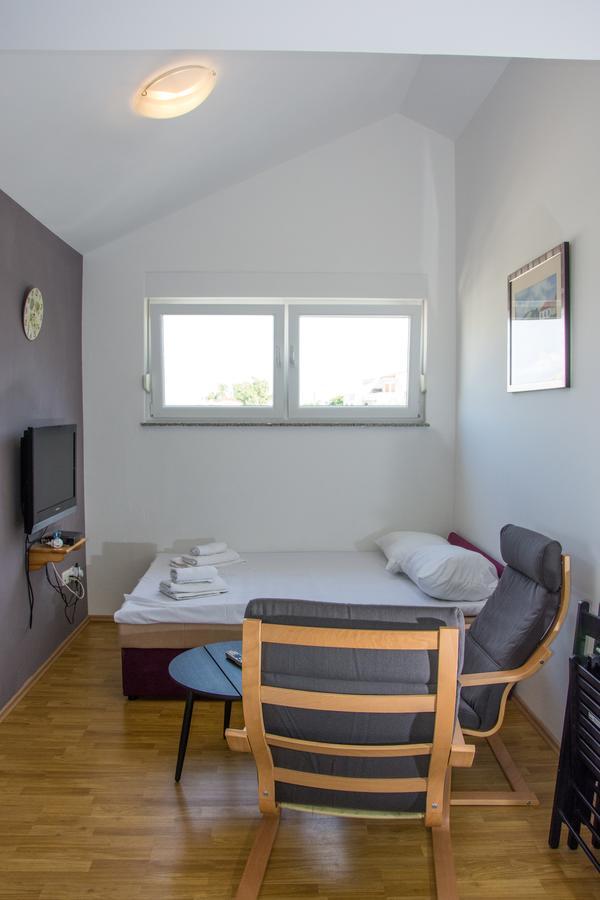 Apartments Sv. Jelena 2 Pag Town Extérieur photo